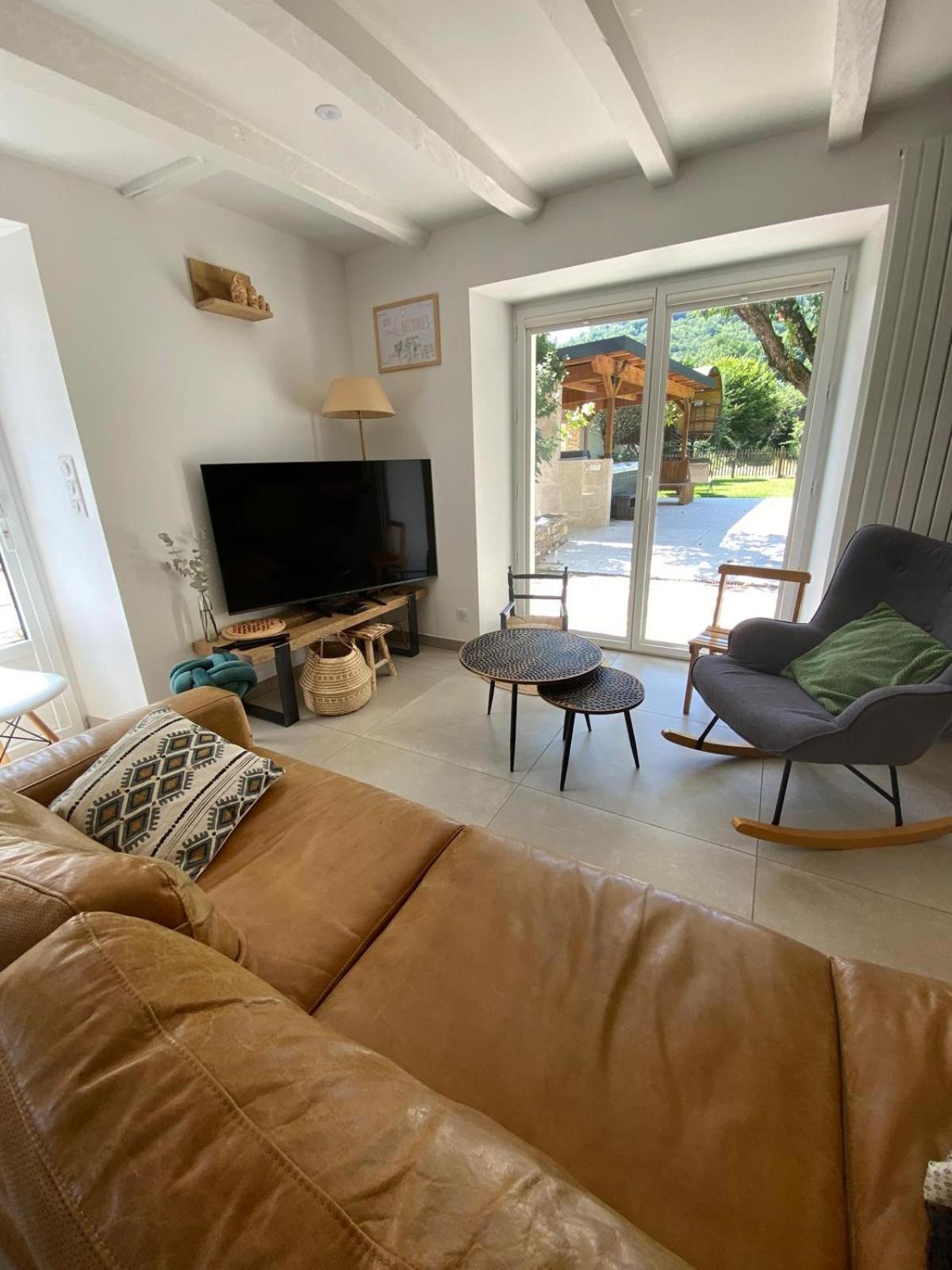 Villa Gite Le Recoules à Espalion Extérieur photo